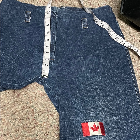 Vintage 90s high rise wide leg Denim Jeans with Canadian Flag Patch- soo cool - Picture 5 of 9